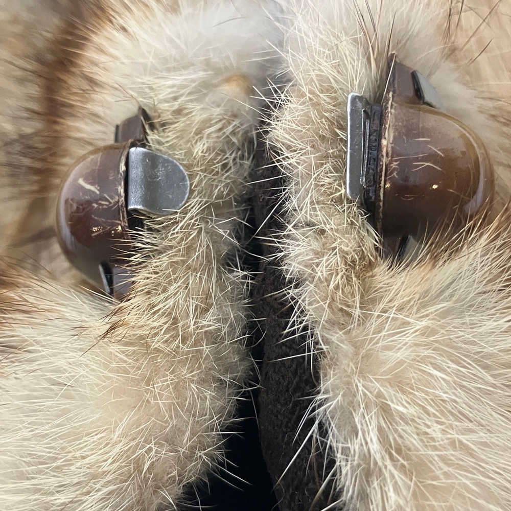 Fur Collar With Toggle Closure - image 8